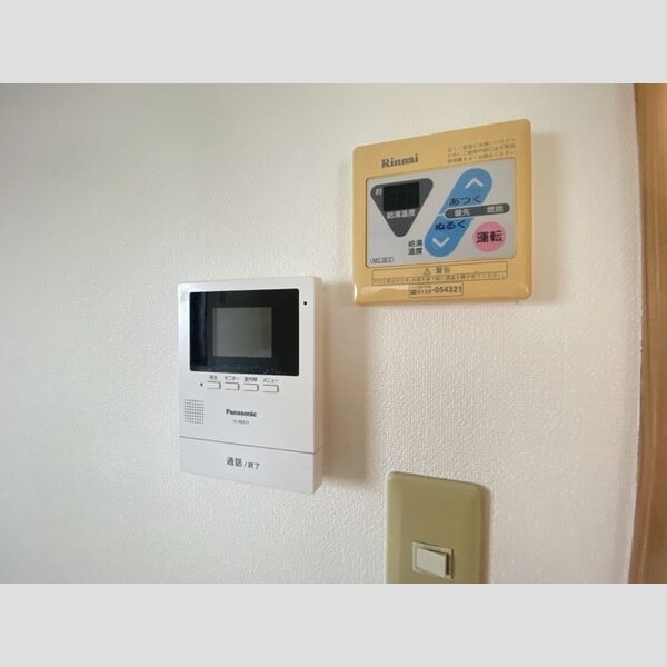その他設備 (Ⅱー3　TVインターホン、給湯器リモコン)