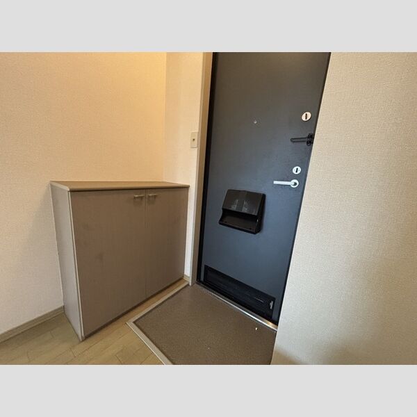 玄関 (玄関)