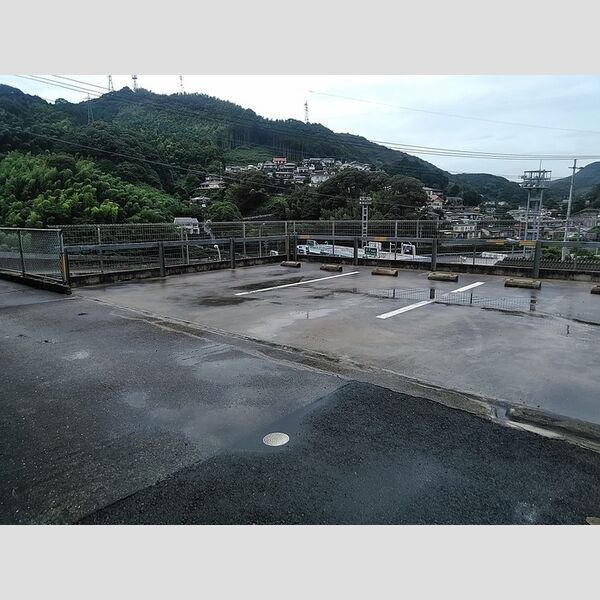 駐車場 (駐車場)
