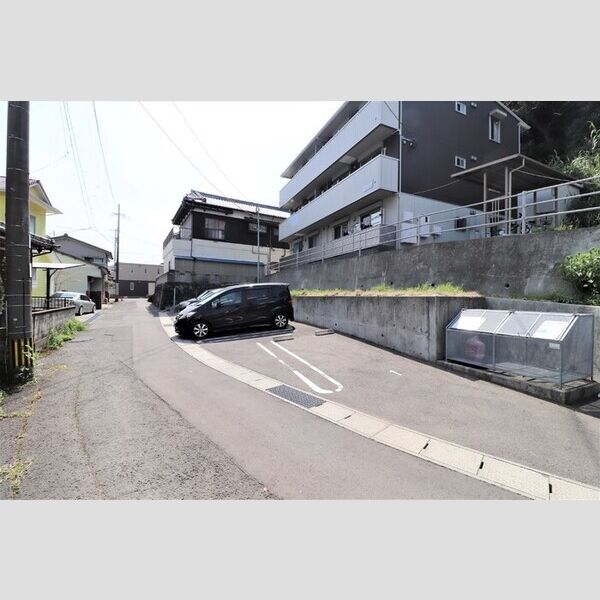 駐車場 (駐車場)