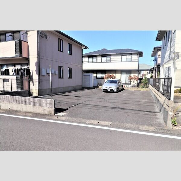 駐車場 (駐車場)