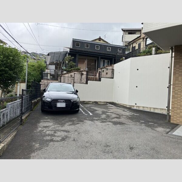 駐車場 (駐車場)