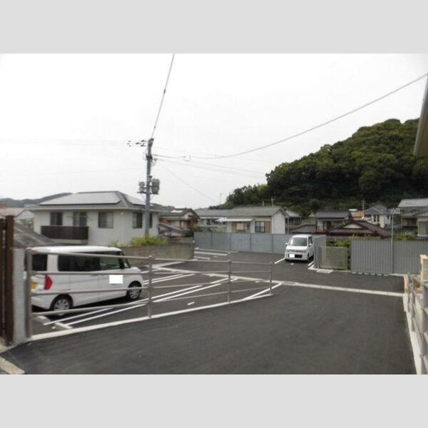 駐車場 (駐車場)