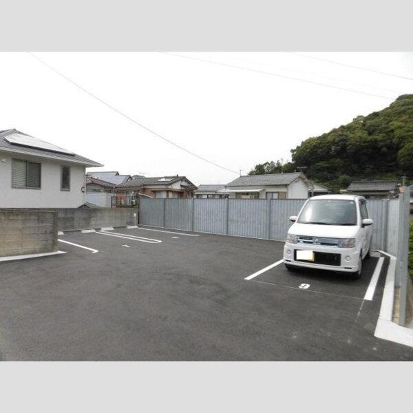 駐車場 (駐車場)