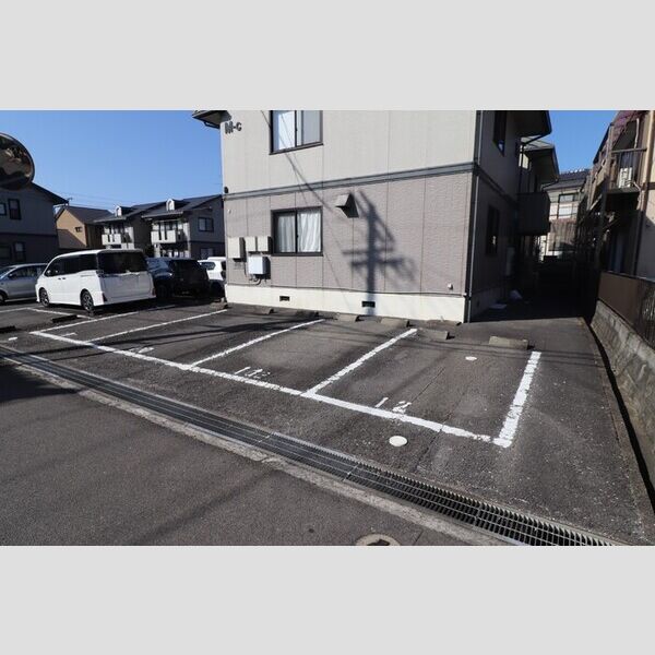 駐車場 (駐車場)