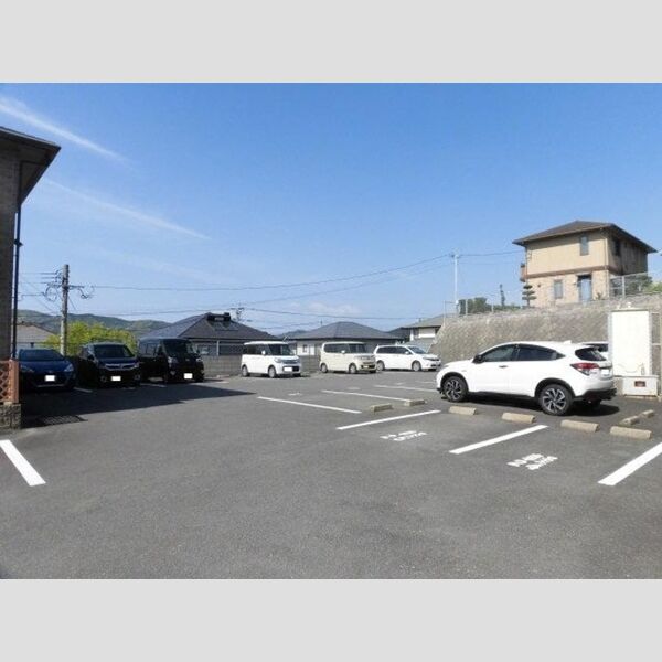 駐車場 (駐車場)