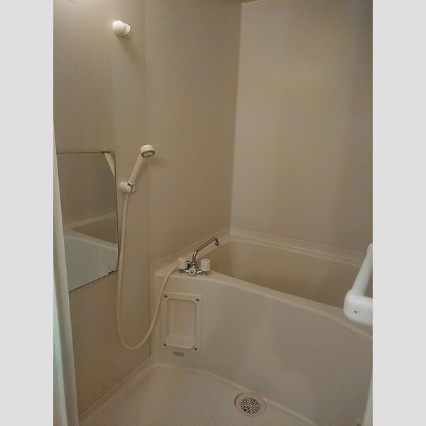 バス (103　浴室)