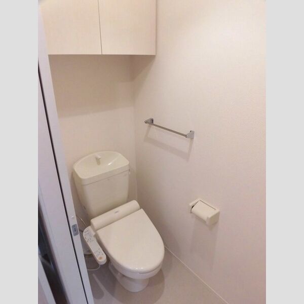 トイレ (201　温水洗浄暖房便座)