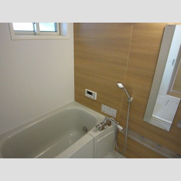 バス (202　浴室)