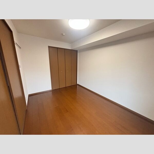 その他 (洋室①)