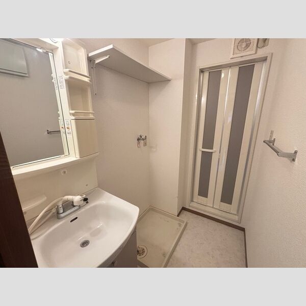 洗面所 (洗髪洗面化粧台)