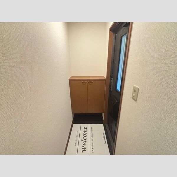 玄関 (玄関)