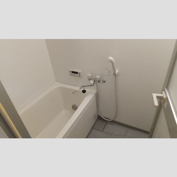 バス (702　浴室)