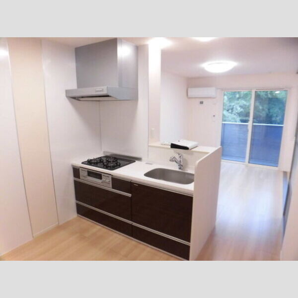 キッチン (3口ガスコンロ(グリル付き))