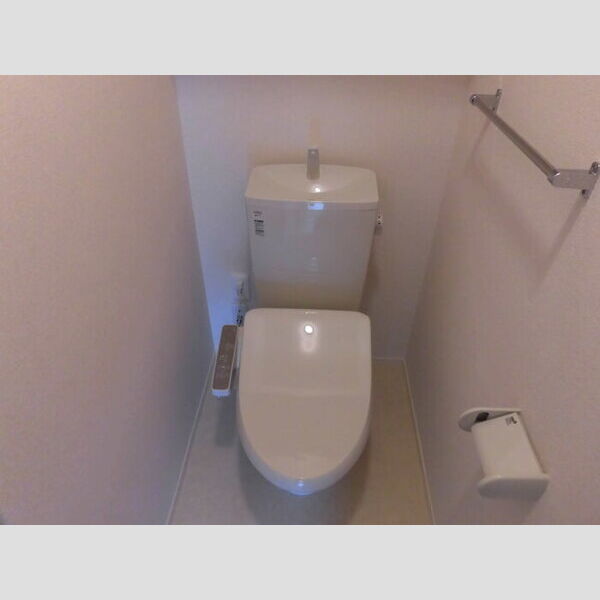 トイレ (ルミエールカーサ202　トイレ)