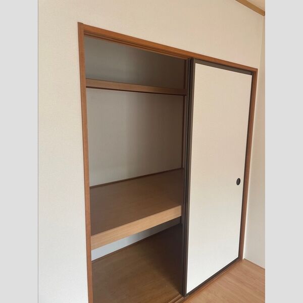 収納 (物入)