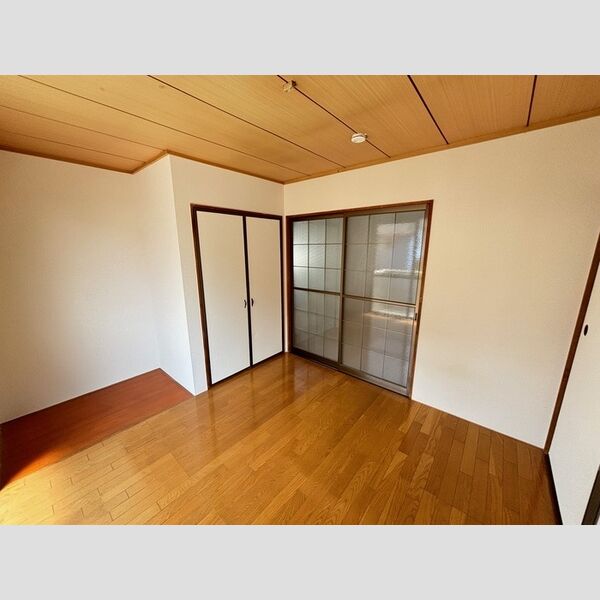 その他 (B202　南側洋室)