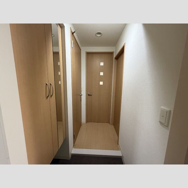 玄関 (玄関)