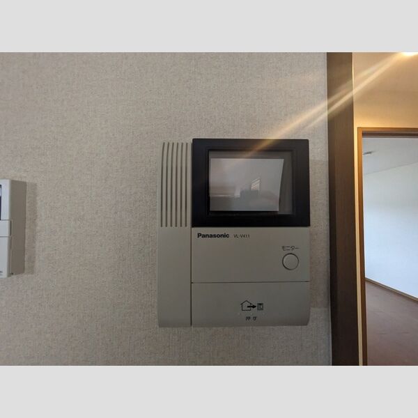 その他設備 (モニター付きインターホン)