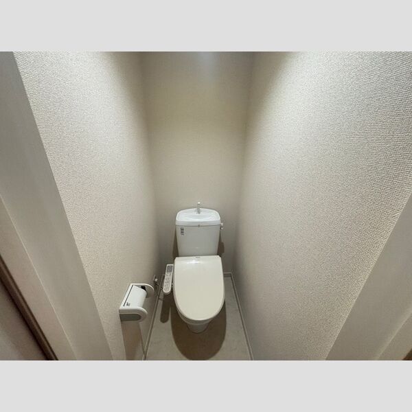 トイレ (温水洗浄暖房便座)