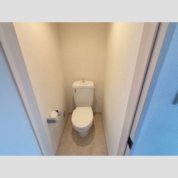 トイレ (温水洗浄暖房便座)