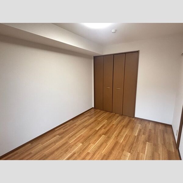 その他 (洋室①)