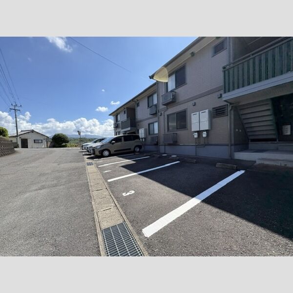 駐車場 (駐車場)