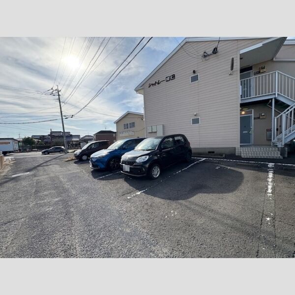 駐車場 (駐車場)