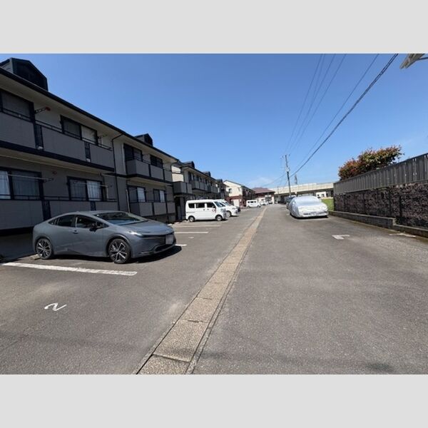 駐車場 (駐車場)
