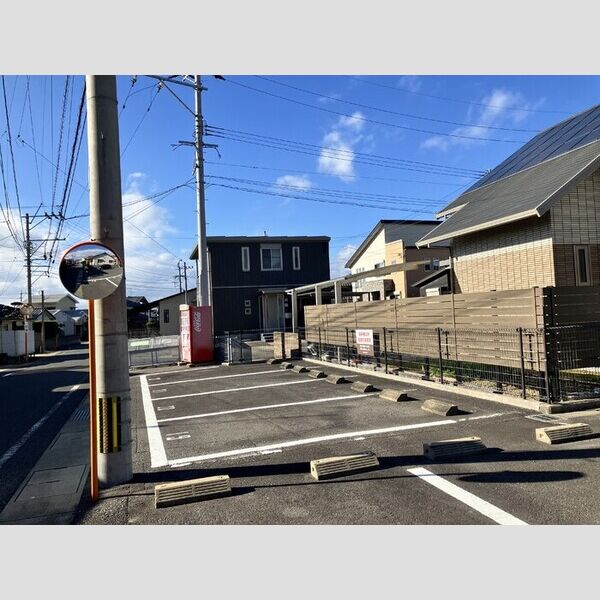 駐車場 (駐車場)