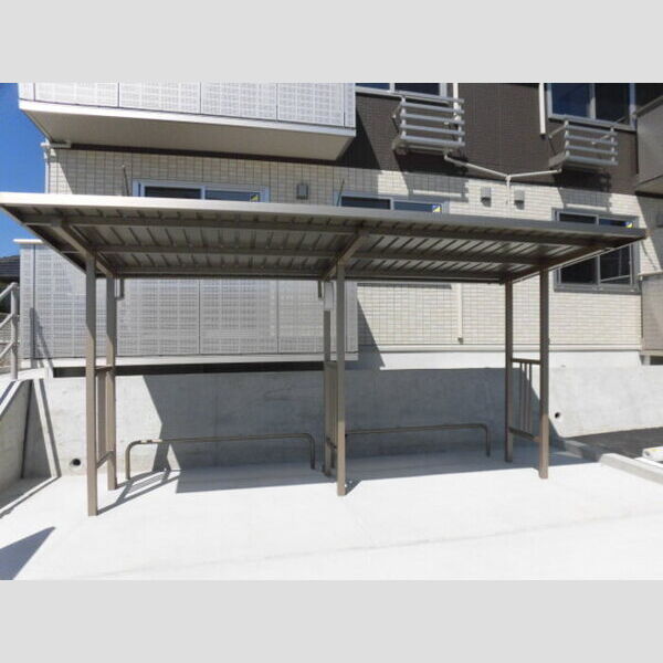 現地周辺 (駐輪場)