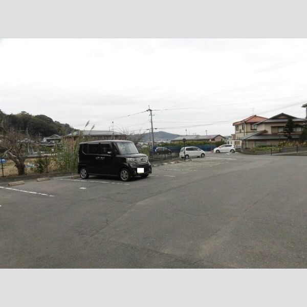 駐車場 (駐車場)