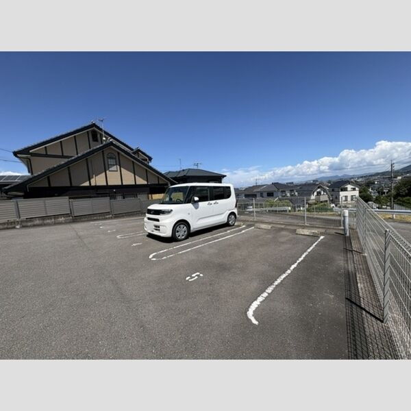駐車場 (駐車場)