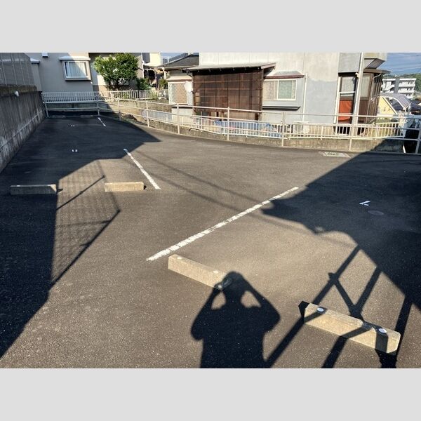 駐車場 (共用部 駐車場)