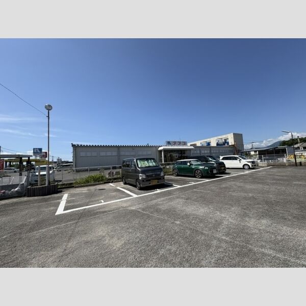 駐車場 (駐車場)