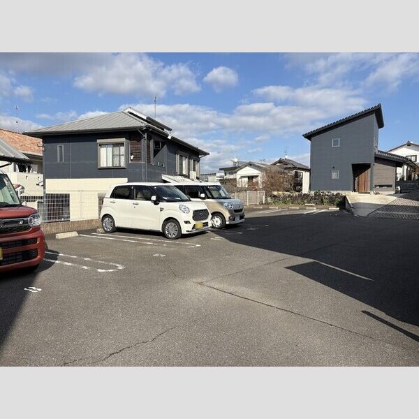 駐車場 (共用部 駐車場)