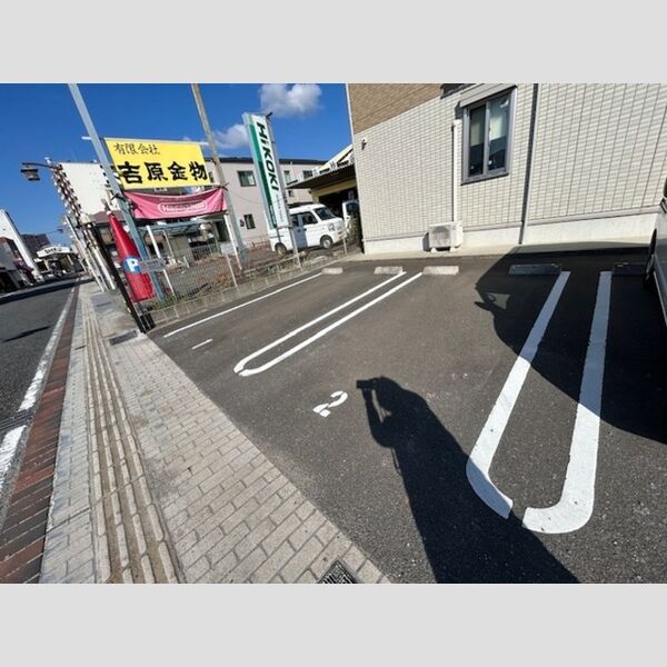 駐車場 (駐車場)