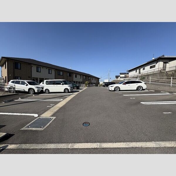 駐車場 (駐車場)