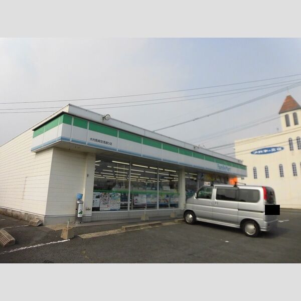 現地周辺 (周辺　ファミリーマート大村長崎空港通り店)