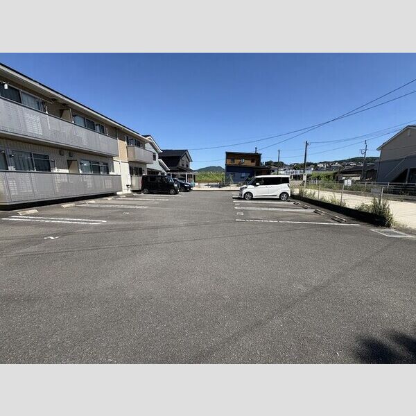 駐車場 (駐車場)