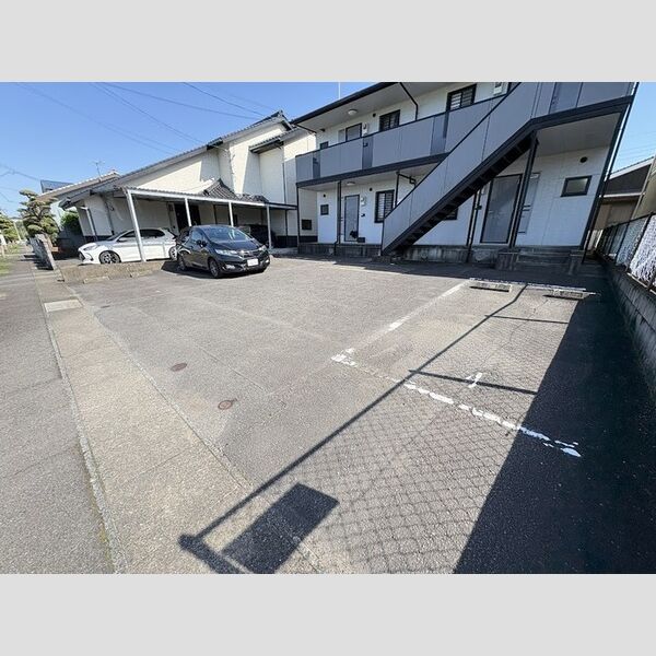 駐車場 (駐車場)