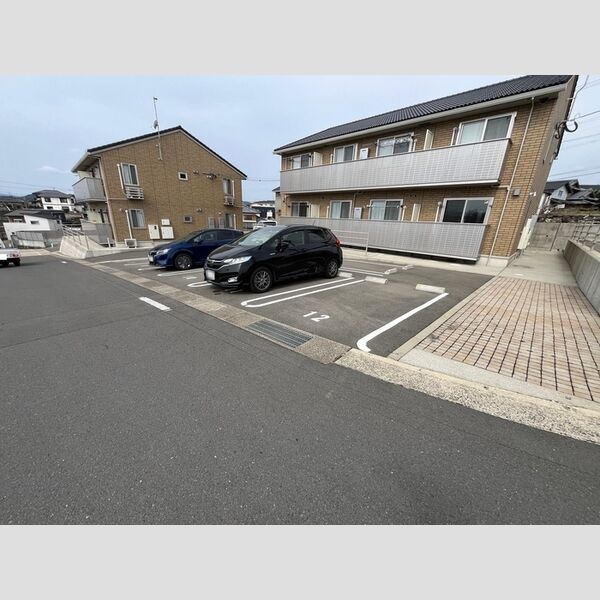 駐車場 (駐車場)
