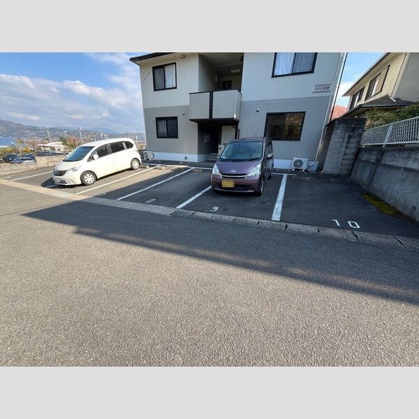 駐車場 (駐車場)