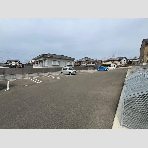 駐車場 (駐車場)