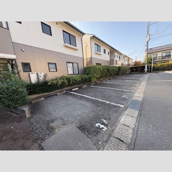 駐車場 (共用部　駐車場)
