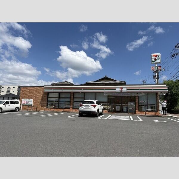現地周辺 (セブンイレブン諫早多良見町店 1360m)