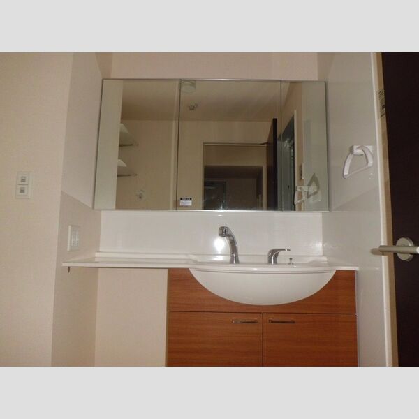 洗面所 (201　洗面所)