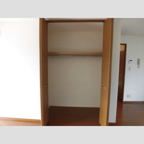 収納 (102 クローゼット)