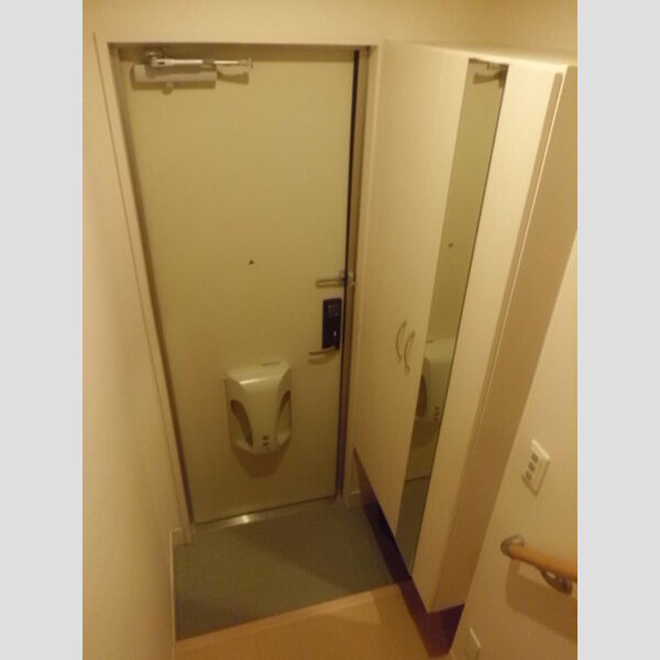 玄関 (205　玄関)