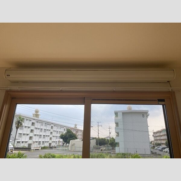 その他 (102 室内物干し)